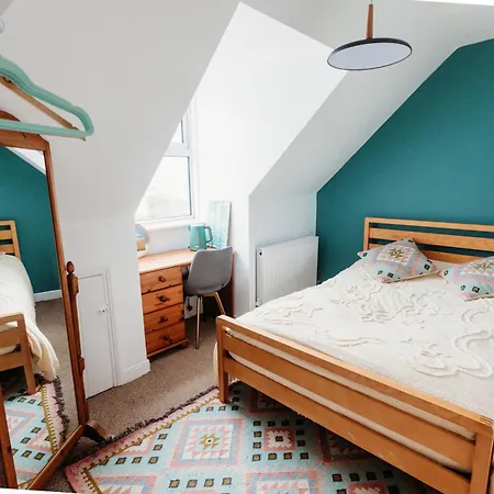 Coastal Inspired Seaview Flat *